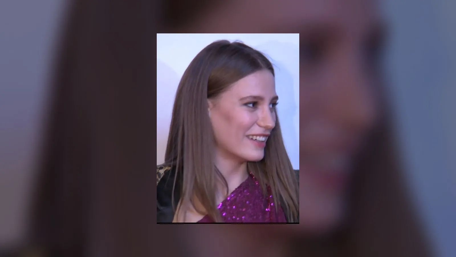 Serenay Sarıkaya, integrante del reparto de Medcezir, durante una aparición pública de 2019